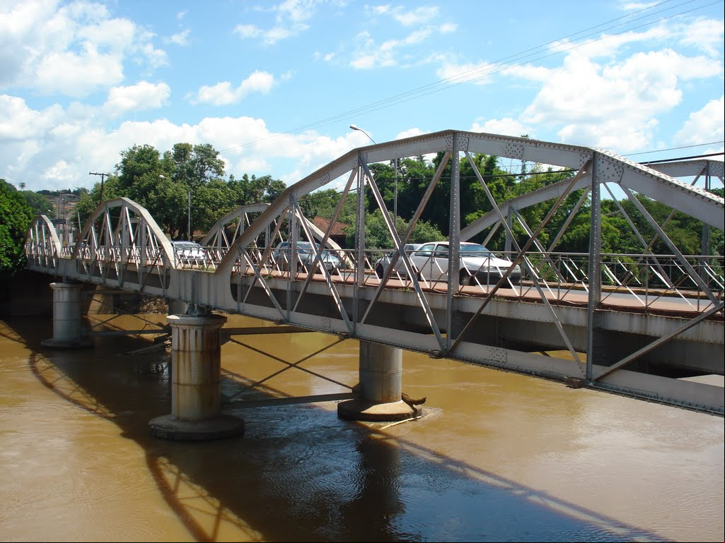 PONTE METÁLICA